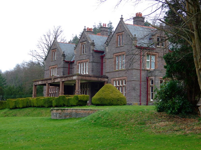Buckland Hall, Bwlch, Powys (credit: Richard Fensome http://www.geograph.org.uk/photo/735769)